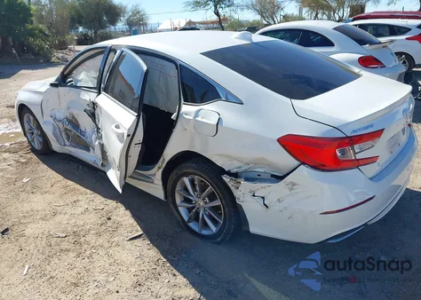 2021 Honda Accord Lx z USA, uszkodzony, nr VIN 1HGCV1F10MA015846